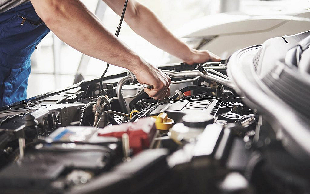 Finding the Best Automatic Transmission Service Near Me: Questions to Ask Before You Book