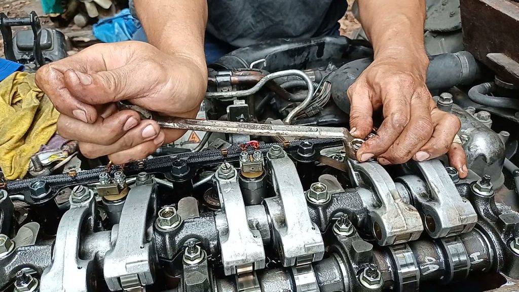 Metallic Clicking Sound When Engine is Cold? Valve Clearance Adjustment Signs You Hear